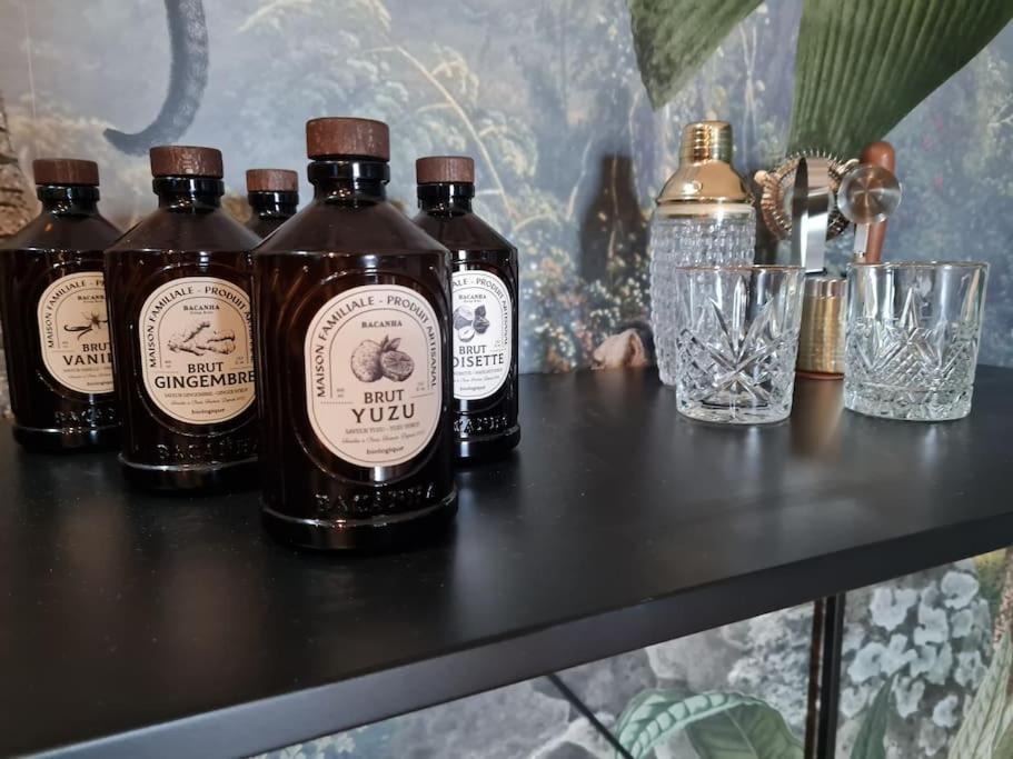 Maison Eliste - Love Gite Chic Avec Jacuzzi Interieur 拉加西利 外观 照片