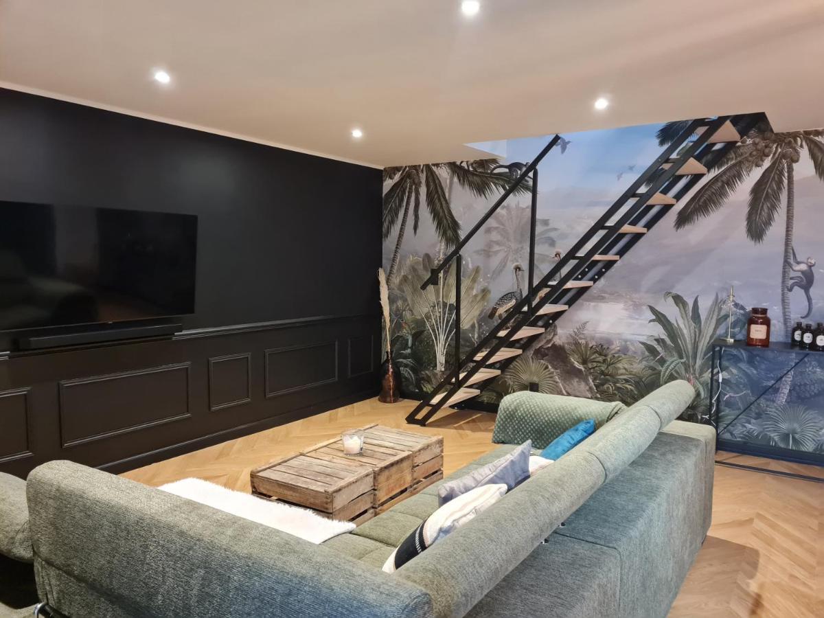 Maison Eliste - Love Gite Chic Avec Jacuzzi Interieur 拉加西利 外观 照片
