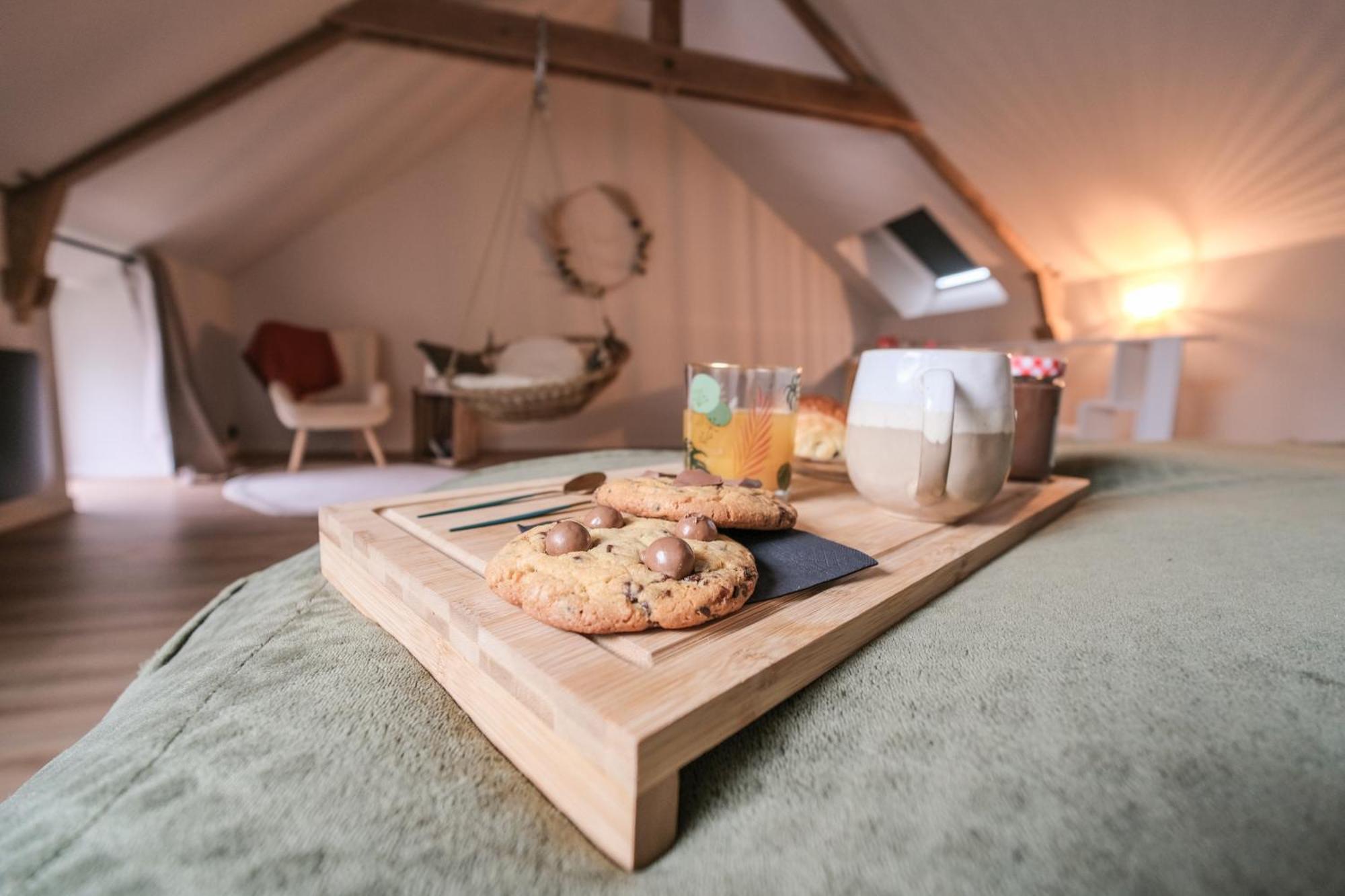 Maison Eliste - Love Gite Chic Avec Jacuzzi Interieur 拉加西利 外观 照片